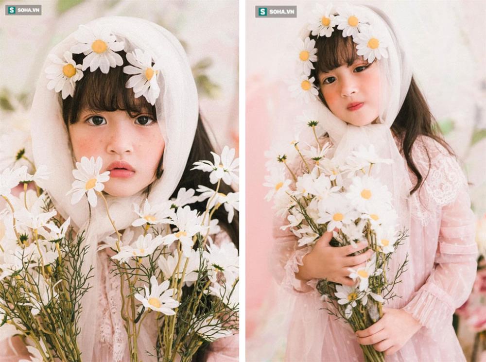 Mẹ đơn thân tần tảo bán rau nuôi con, bé lớn lên xinh đẹp nổi tiếng khắp vùng-4