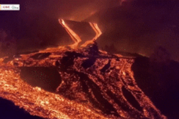 Núi lửa La Palma phun trào 72 ngày liên tiếp, tạo cảnh tượng chưa từng có