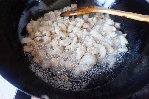 Rán mỡ lợn nhớ thêm 3 thứ để thành phẩm trắng tinh, lúc nào cũng thơm nức, để lâu không hôi-2