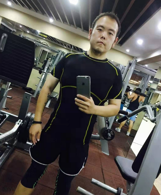 Nam sinh mũm mĩm là hiện tượng meme hot nhất MXH 18 năm trước: Vô tình lọt khung ảnh mà đời lên hương, ngoại hình hiện tại hiếm ai nhận ra-8