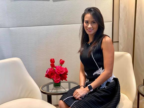 Vợ cũ Lam Trường khoe không gian sống tràn ngập không khí Giáng sinh-7