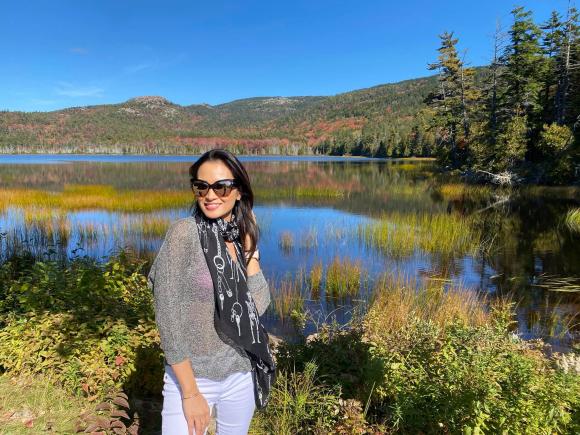 Vợ cũ Lam Trường khoe không gian sống tràn ngập không khí Giáng sinh-9