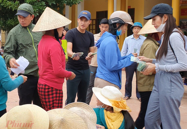 Thông tin mới về việc rà soát hoạt động từ thiện của ca sĩ Thuỷ Tiên tại Quảng Bình-1