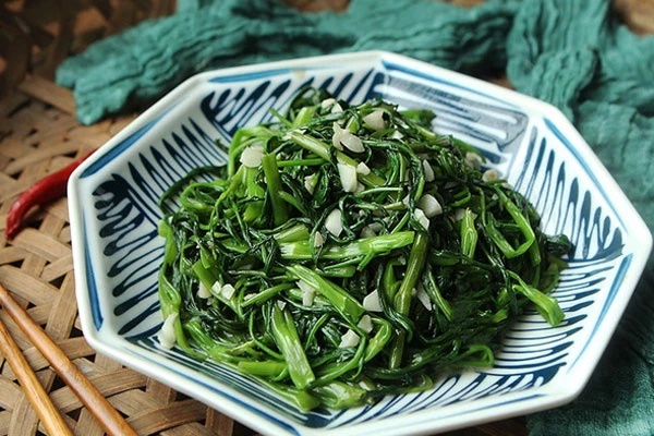 Buổi sáng thức dậy đừng bao giờ ăn 3 loại thực phẩm này vì vừa ít dinh dưỡng lại vừa gây ung thư, độc hại hơn cả nhịn đói-4