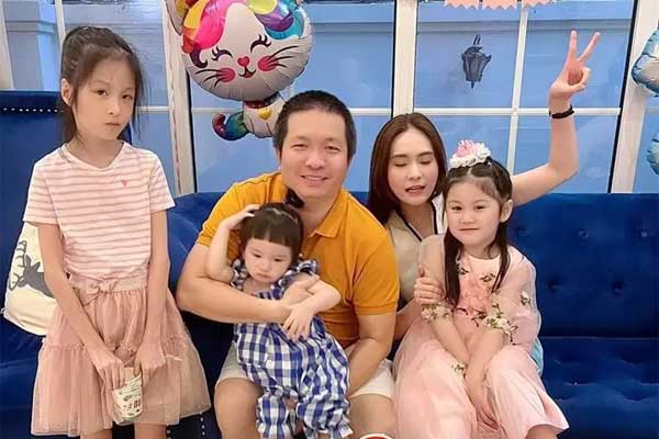 Xôn xao hình ảnh nóng bỏng nằm trong bồn tắm của nữ đại gia quận 7, dân mạng không tin đây là bà mẹ của 3 đứa con-5