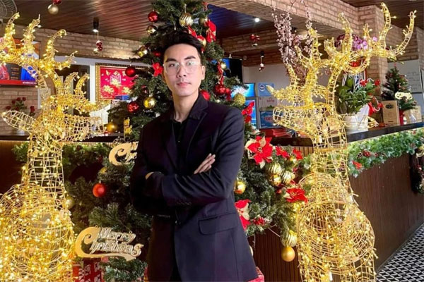 Thanh niên Huế - Công Hoàng: Tôi chỉ làm theo kịch bản”-2