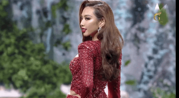 Bán kết Miss Grand 2021: Thuỳ Tiên khoe visual đỉnh và hô Việt Nam” cực ấn tượng, có nàng hậu suýt té!-8