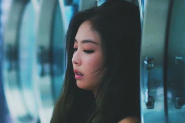 Từ ngày chồng mất, năm nào tôi cũng được một người giấu mặt cho cả trăm triệu, lần đầu gặp người ấy, tôi khóc cạn nước mắt-1