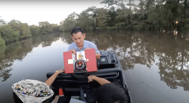 Chưa rõ vụ uy hiếp tính mạng, nhưng đây là cách Johnny Đặng ăn miếng trả miếng” với Khoa Pug-2