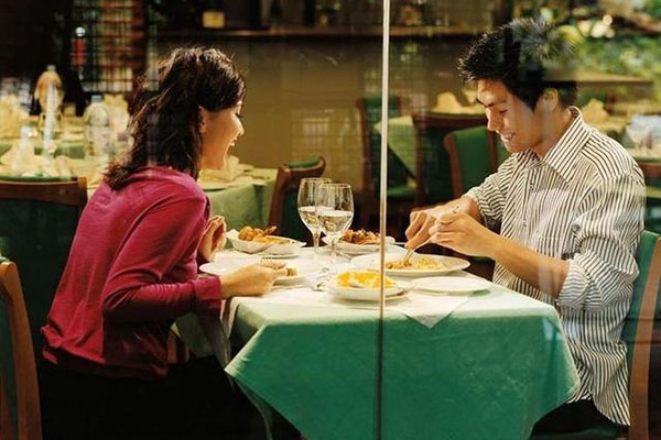 Con trai tôi lật một tờ giấy trong khi chơi, chồng tôi nhìn thấy, ngay lập tức đòi ly dị vợ-2