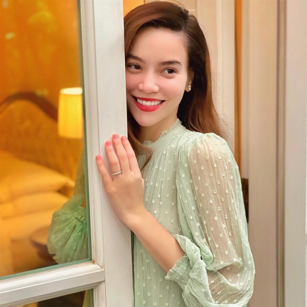 Làn da của Hà Hồ lãnh hậu quả không thể chịu được vì một lỗi skincare, nhiều chị em cũng mắc phải-1