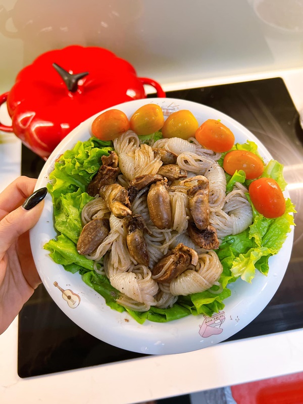 Bật chế độ ăn healthy giữ dáng, Hồng Quế vào bếp nấu loạt món ngon khoẻ đẹp từ trong ra ngoài, chị em học tập ngay!-6