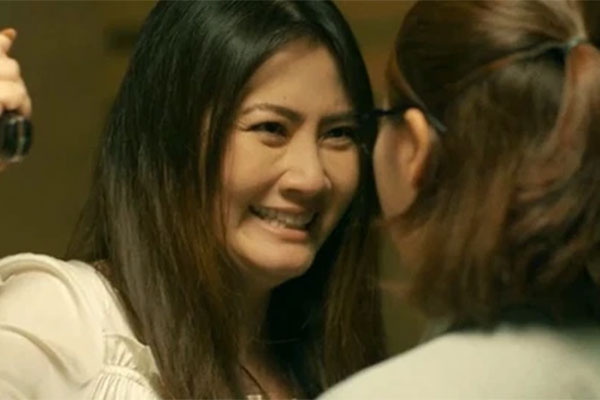 Một nghệ sĩ nổi tiếng Vbiz: Con đang học online cái mình quên, mình mặc quần xà lỏn đi vô, đứng trước camera thấy mặt luôn...-2