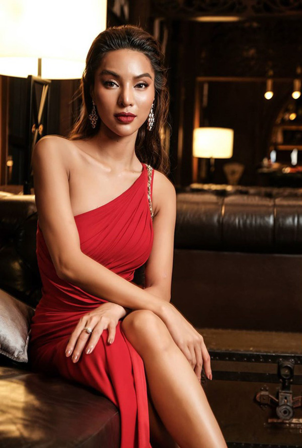 Vụ Khả Trang tố bị chồng giam lỏng, bạo hành dã man: Công an đưa người mẫu đi giám định thương tích-1