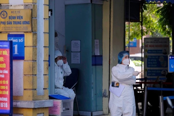 Hà Nội: Số ca mắc kỷ lục, hơn 4.500 F0 đang điều trị, theo dõi sát biến chủng Omicron-3