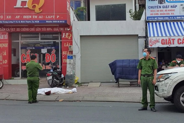 Hà Nội: Đánh tình địch chấn thương sọ não, nát 2 chân ngay giữa phố-2