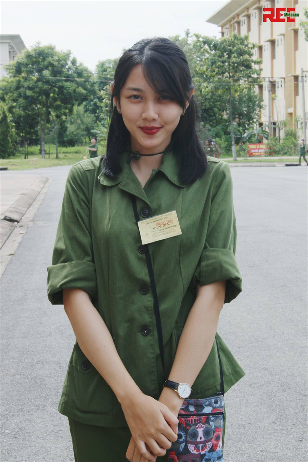Lộ ảnh hiếm thời còn đi học quân sự của Nguyễn Thúc Thuỳ Tiên - Tân Miss Grand 2021: Không make up cầu kì vẫn đẹp xứng tầm Hoa hậu!-1