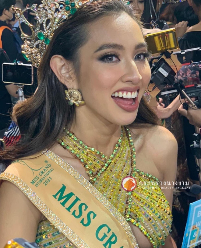 Team qua đường tóm gọn Thuỳ Tiên hậu đăng quang Miss Grand 2021, nhan sắc và body zoom cận thế nào đây?-3