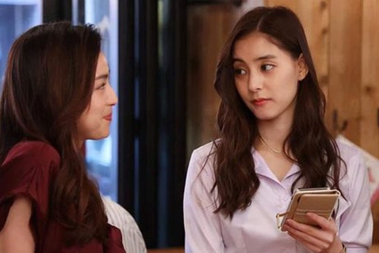 Chị chồng mỉa mai 