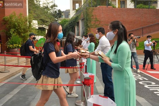 NÓNG: Hà Nội thay đổi kế hoạch, chỉ có duy nhất 1 khối lớp đi học trở lại vào 6/12