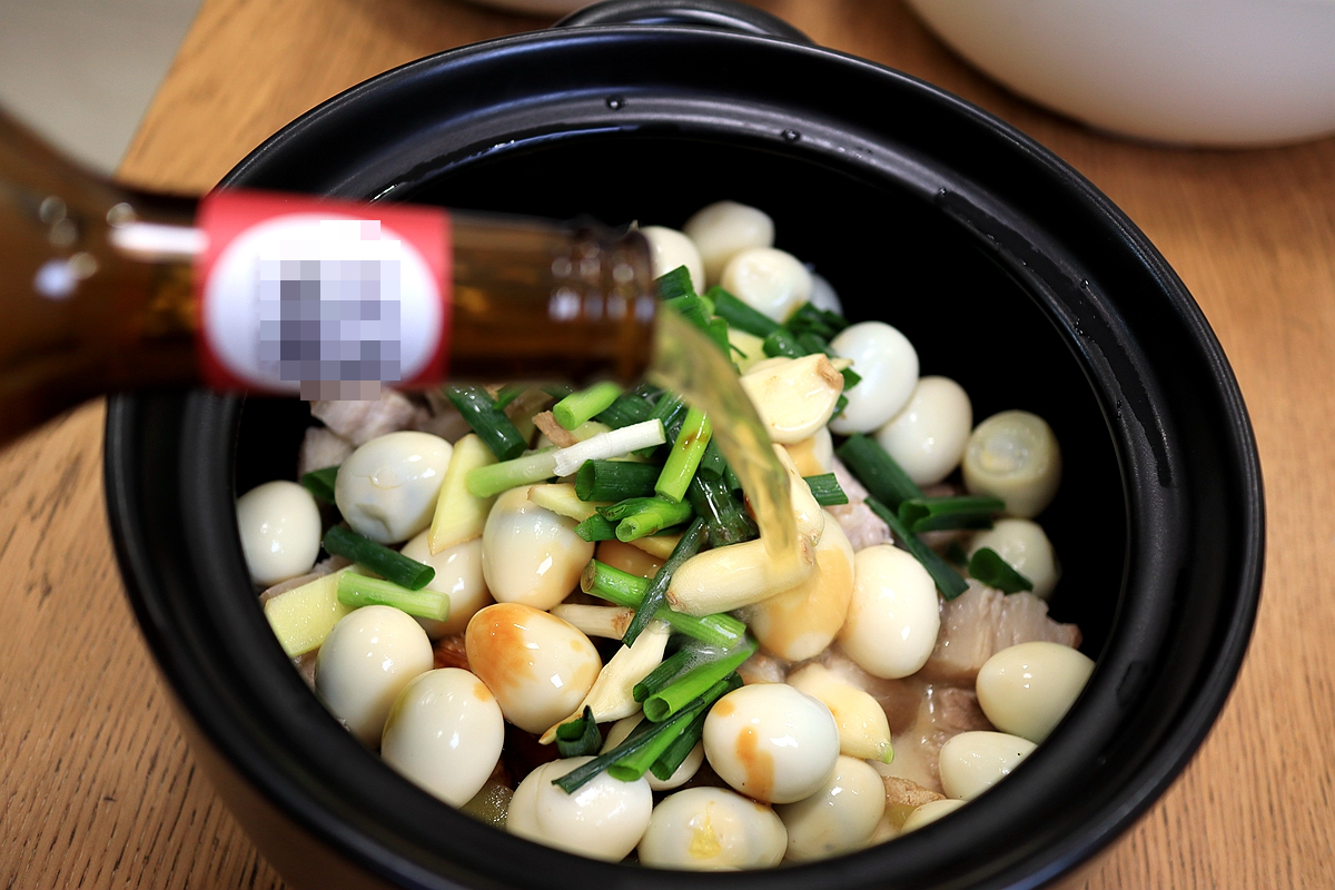 Kho thịt cho loại nước đặc biệt này, thịt thơm, không tanh, chín mềm-9