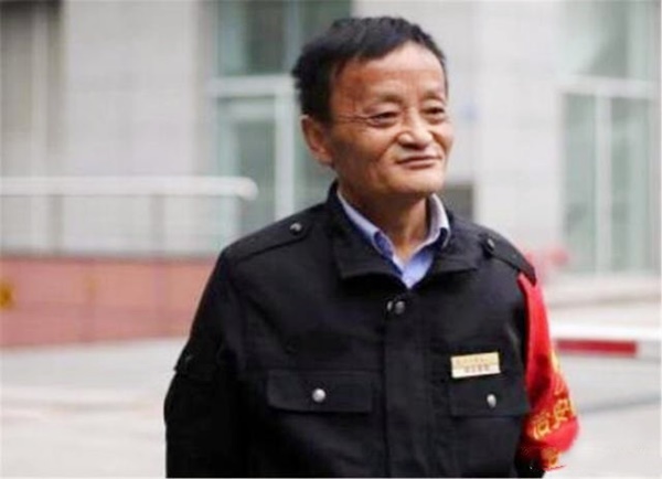 Jack Ma bán nấm nổi tiếng một thời: Kiếm bộn tiền nhờ ngoại hình giống tỷ phú nhưng chớp mắt quay lại vạch xuất phát vì một lý do-6