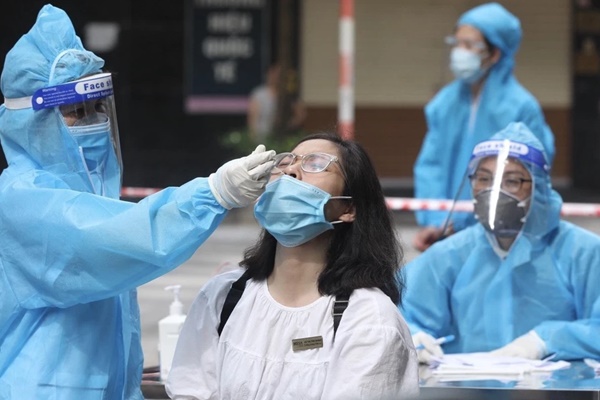 Ngày 5/12, Hà Nội phát hiện thêm 462 ca Covid-19-1