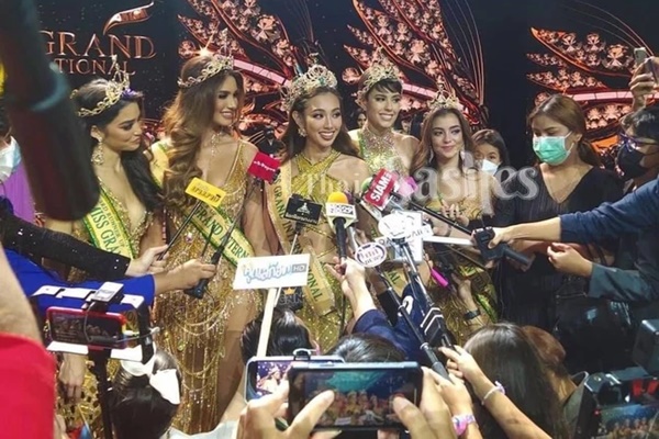 Mẹ ruột Hoa hậu Thuỳ Tiên: Tôi chỉ mong con gái là 1 người bình thường, điều gì càng cao sẽ càng áp lực-5