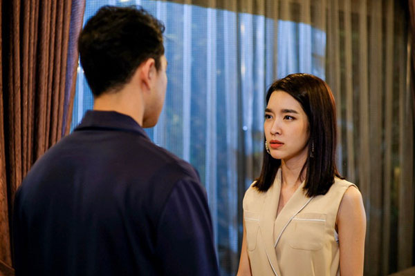 Ly hôn 2 năm, chồng cũ hối hận xin quay lại, tôi đồng ý nhưng vừa nói điều kiện đã dọa anh ta xách dép chạy-1