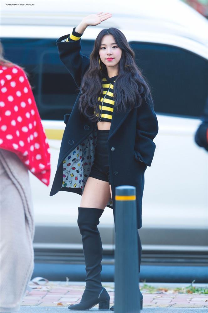 Chiêu hack dáng cực đỉnh của 3 nàng thấp bé Jisoo, Yeri, Chaeyoung-10