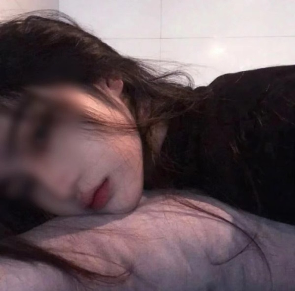 Thấy nhân viên xinh đẹp chia tay bạn trai, gã sếp biến thái vờ an ủi rồi giăng bẫy xâm hại như trong phim đồi truỵ-4