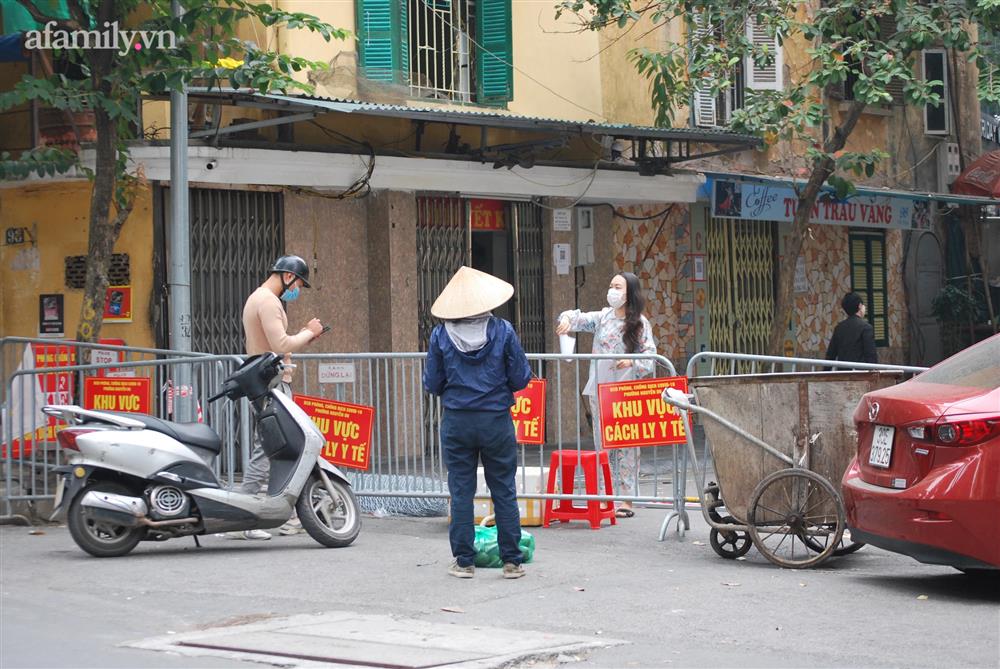 NÓNG: Hà Nội có thể hạn chế hoặc dừng hoạt động các dịch vụ không thiết yếu tùy theo cấp độ dịch-1