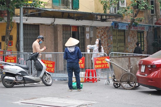 NÓNG: Hà Nội có thể hạn chế hoặc dừng hoạt động các dịch vụ không thiết yếu tùy theo cấp độ dịch