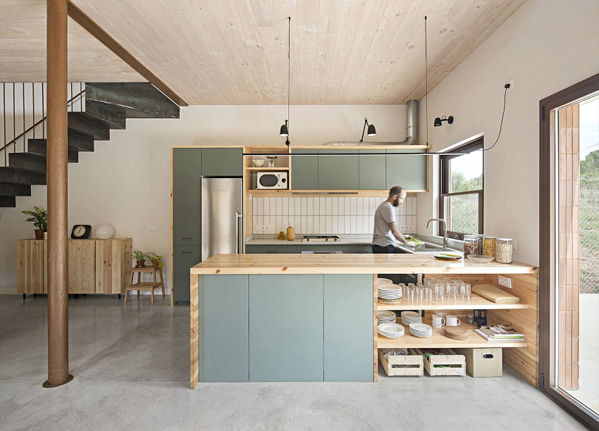 Ngôi nhà 3 tầng độc lập theo phong cách đồng quê, bề ngoài thì dung dị nhưng bên trong lại đa năng-5