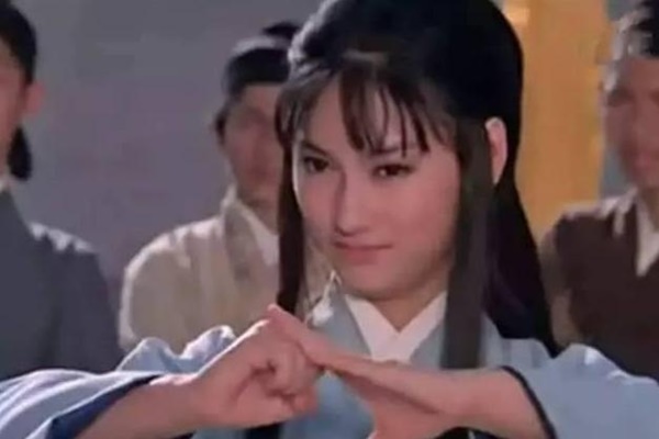 Hậu duệ nhà Thanh có chung dòng máu với Từ Hi Thái Hậu: 3 tuổi ăn xin, 13 tuổi làm vũ công, 50 tuổi trở thành đại minh tinh-4