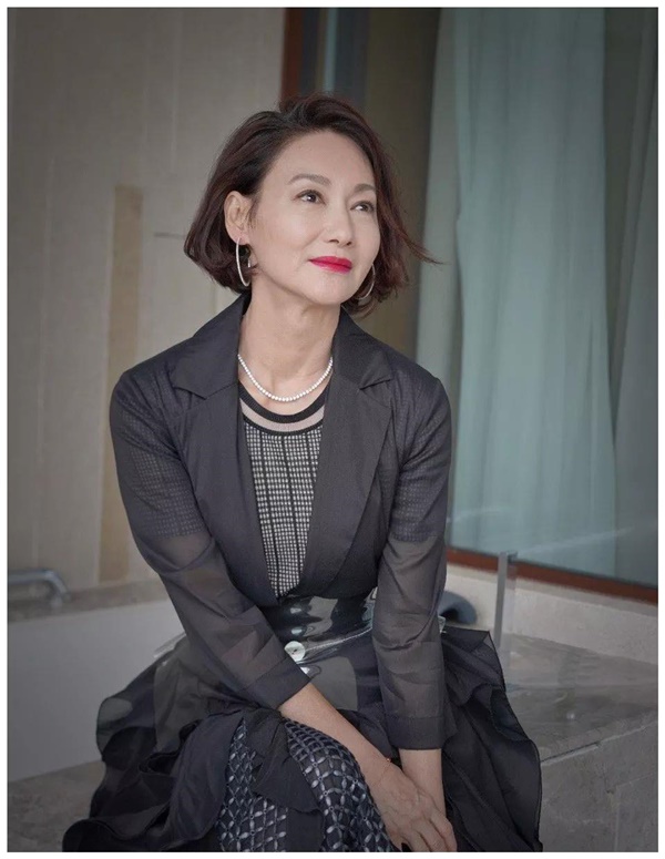 Hậu duệ nhà Thanh có chung dòng máu với Từ Hi Thái Hậu: 3 tuổi ăn xin, 13 tuổi làm vũ công, 50 tuổi trở thành đại minh tinh-7