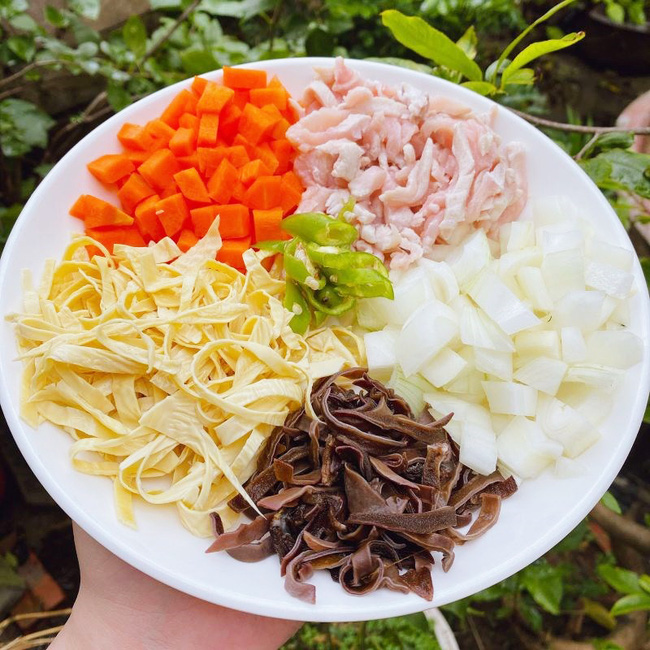 Bún trộn làm thế này thì vừa ngon vừa đơn giản, mà ăn bao nhiêu cũng không lo béo!-2