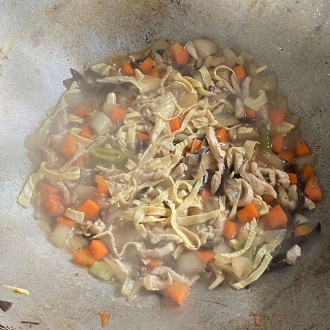 Bún trộn làm thế này thì vừa ngon vừa đơn giản, mà ăn bao nhiêu cũng không lo béo!-4