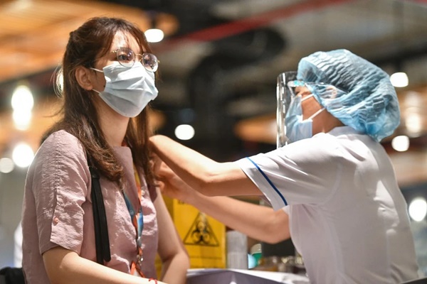 Ngày 8/12: Có 14.599 ca mắc COVID-19; TP.HCM, Kiên Giang và Bến Tre tăng hàng trăm ca-2
