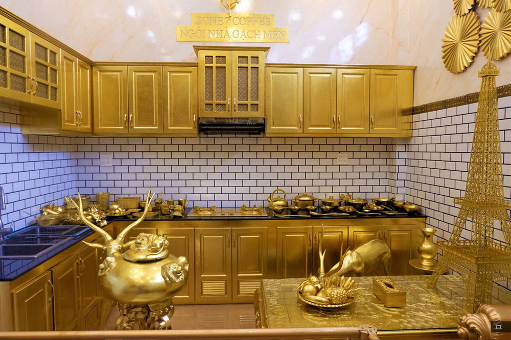Đại gia bất động sản miền Tây vung tiền làm cung điện dát vàng, mất 6 năm mới hoàn thiện-2