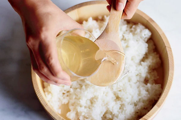 Thêm 1 trong 3 thứ này vào nồi cơm, đảm bảo cơm ngon mê li - không bao giờ bạn muốn nấu cơm kiểu cũ nữa-1