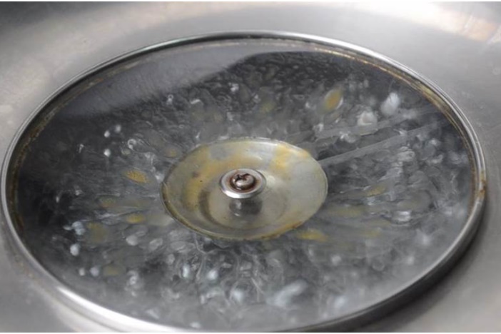 Nắp vung úp ngược trên nồi không ngờ lại giải quyết được vấn đề lớn mà các bà nội trợ thường bỏ qua-13