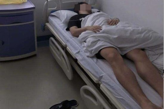 Chàng trai 17 tuổi nhập viện cấp cứu trong tình trạng tai chảy mủ, sốt cao chỉ vì thói quen nhiều bạn trẻ thường làm để giải trí