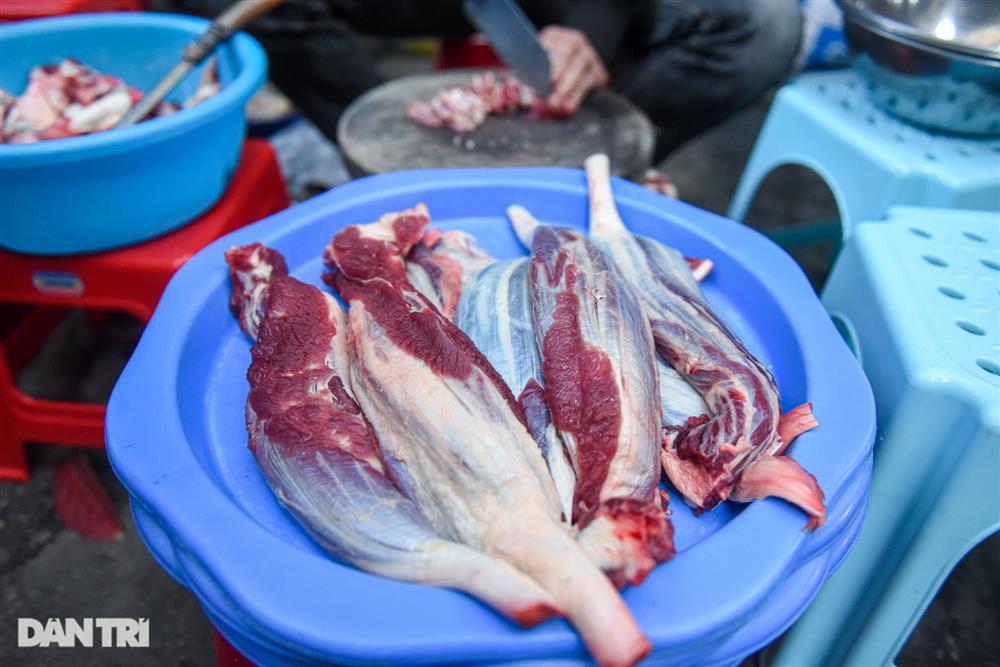 Quán phở mặn nhất Hà Nội, giá chát 80.000 đồng/bát vẫn nườm nượp khách-8