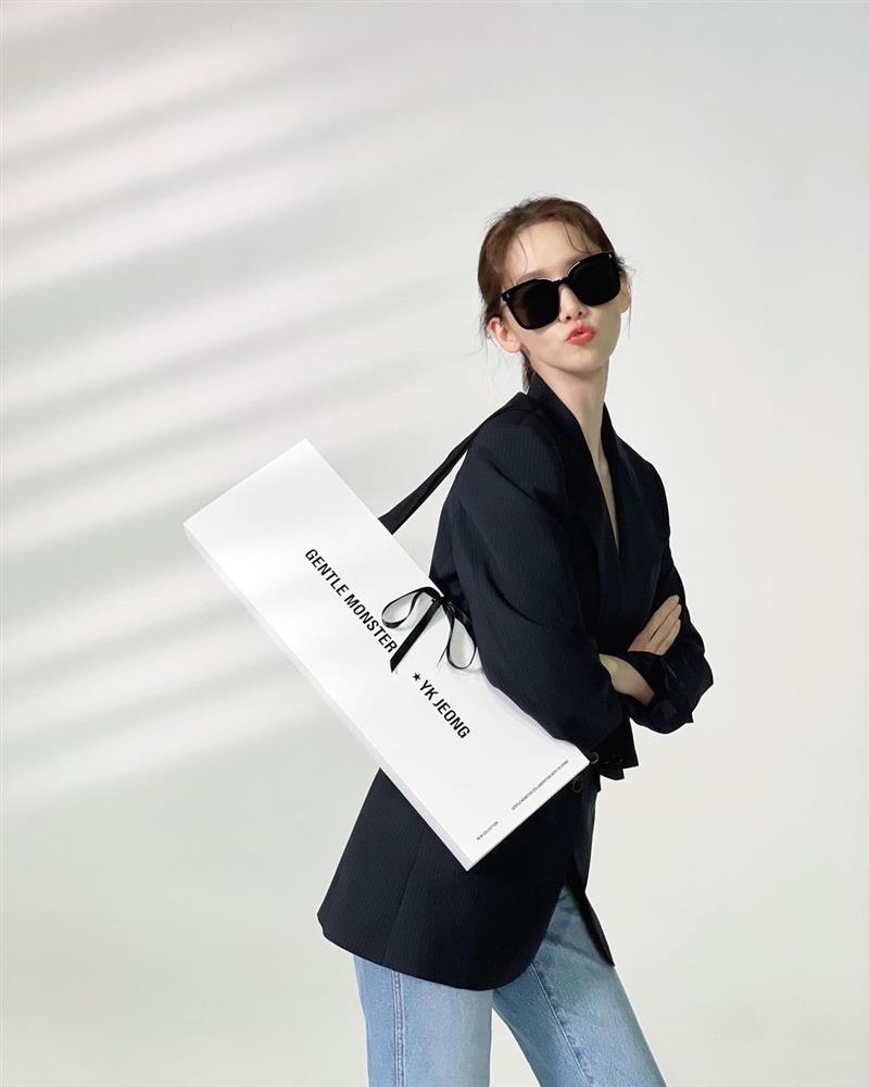 4 kiểu blazer sao Hàn diện suốt vì cứ lên đồ là sành điệu 10 điểm-1