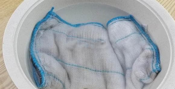 Dù giẻ bẩn hay dính dầu mỡ thế nào, bạn chỉ cần một mẹo là nó có thể sạch sẽ ngay lập tức.-6