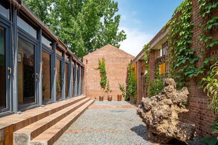 Ngôi nhà cả năm không tốn một đồng tiền điện cả làng ngỡ ngàng-3