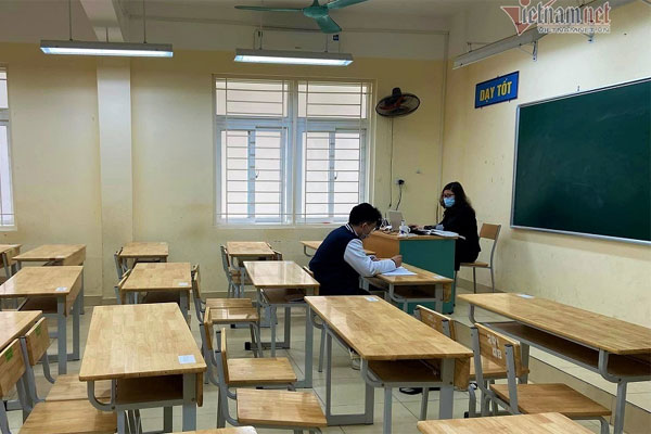Hà Nội: Nam sinh lớp 9 mắc Covid-19, toàn trường dừng học trực tiếp-1