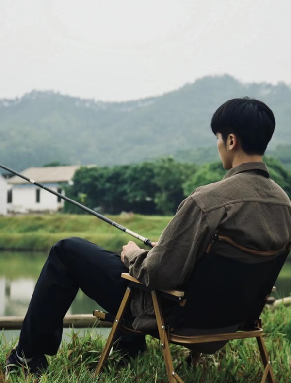 Tin nhầm bạn, bé gái 13 tuổi bị bán vào động mại dâm nếm trải đủ cực hình, nào ngờ khách làng chơi lại ra tay giúp cô thay đổi vận mệnh-4