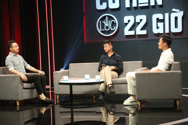 Đạo diễn Lê Hoàng: Đàn ông có một khát khao là vợ bớt thông minh thì mình đỡ khổ!-1